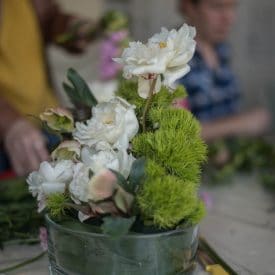 סדנת שזירת פרחים חד פעמית ליום המשפחה