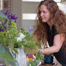 איילת מעצבת פרחים בוגרת אורית הרץ - ביה"ס לשזירת פרחים